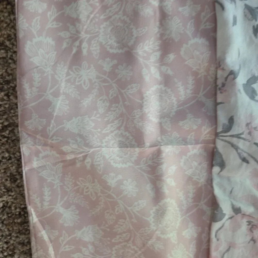 5 Queen Pillowcases Pink Aqua Beige Some New For Fabric Remnants As Is